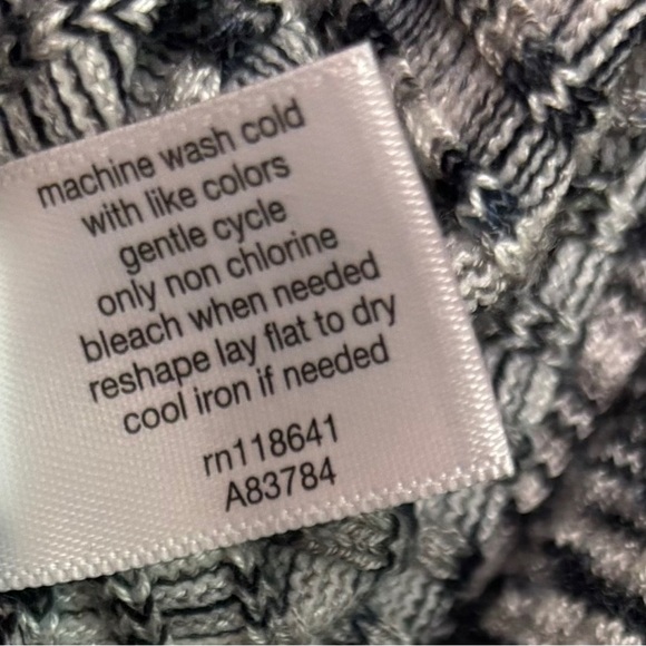 Lane Bryant Heather Black Cutout Front Ribbed Short Sleeve Sweater Dress 26/28 - Picture 9 of 10